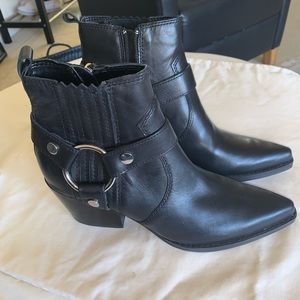 Marc fisher women’s booties